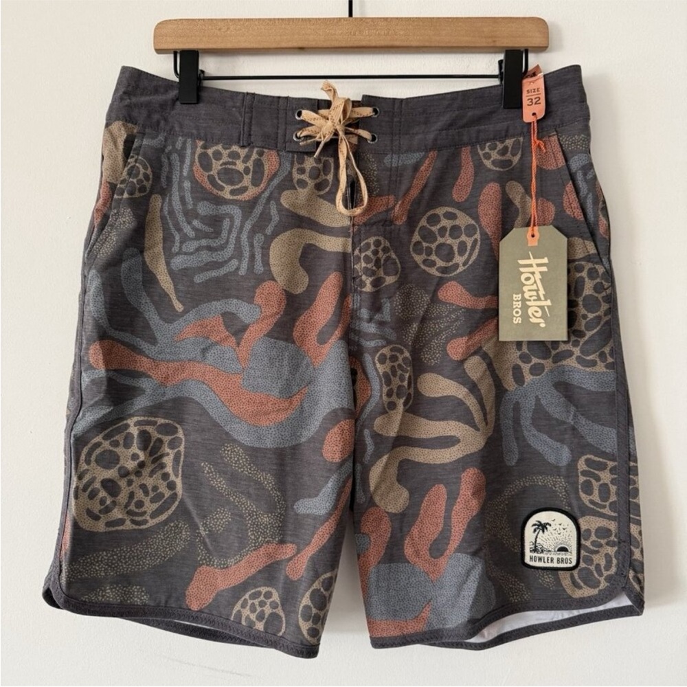 Includes tag but tag is NOT attached. Never worn.